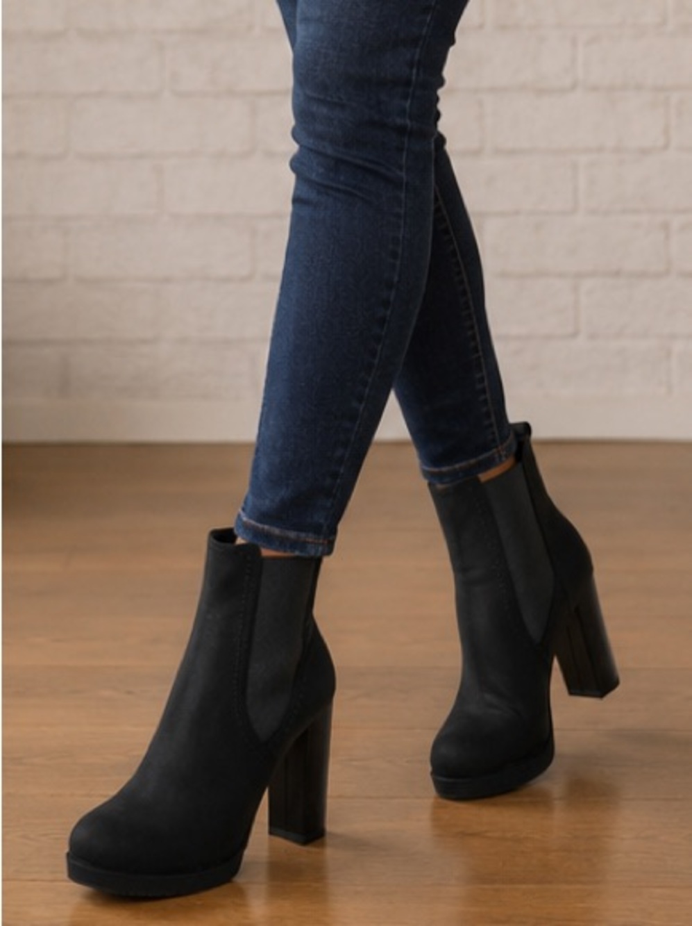 . Wild Diva Black Suede Heeled Booties/Boots